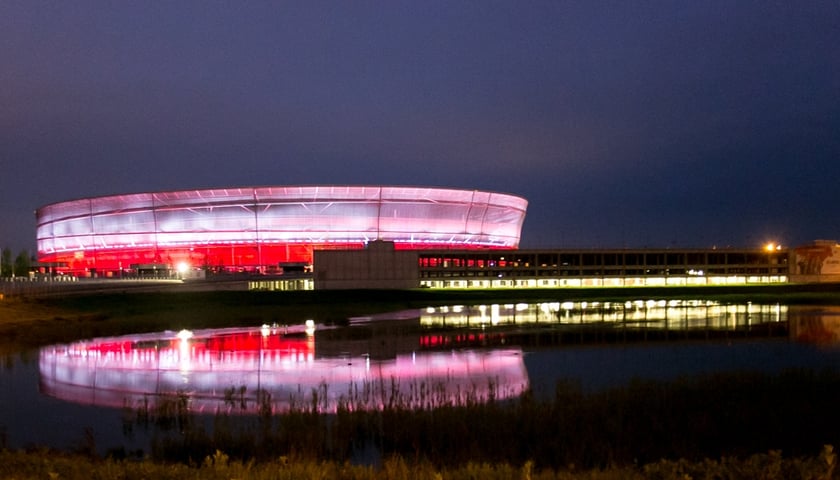 Biało-czerwony Stadion Wrocław (ZDJĘCIA)