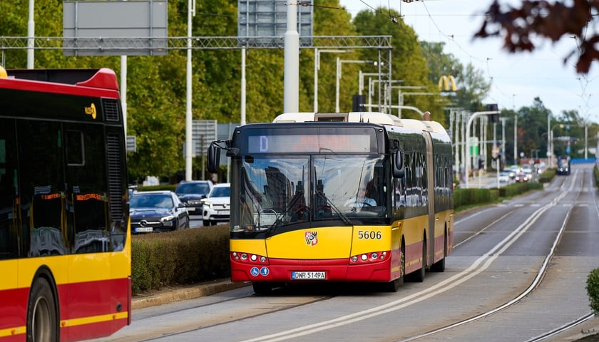 Autobus miejski we Wrocławiu. Zdjęcie ilustracyjne