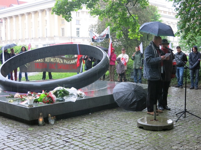 Oddali hołd rotmistrzowi Pileckiemu