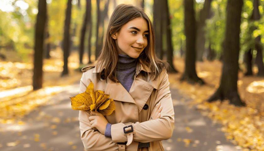 Kobieta w parku, zdjęcie ilustracyjne
