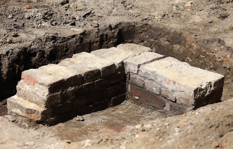 Odkrycie archeologiczne na Krupniczej (ZDJĘCIA)