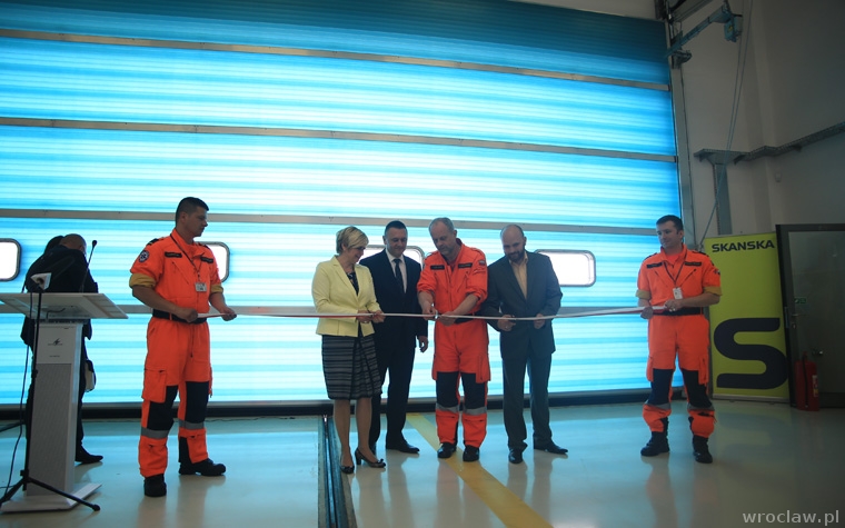 Pogotowie lotnicze ma nową bazę [ZDJĘCIA+WIDEO]