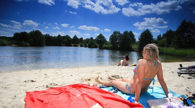 Plaża Wrocław? Nie tylko. Gdzie się opalać we Wrocławiu