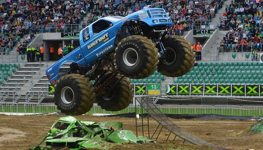 Moto potwory na Stadionie Wrocław (ZDJĘCIA)