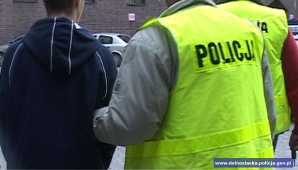 Pijany motorowerzysta w Rynku