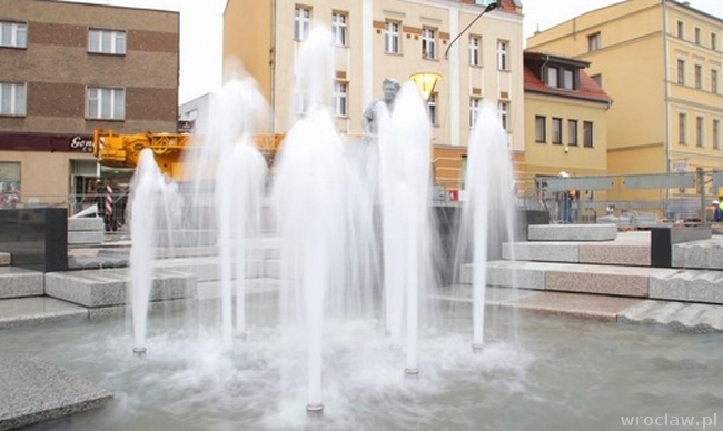 Kosztowne dewastacje fontann