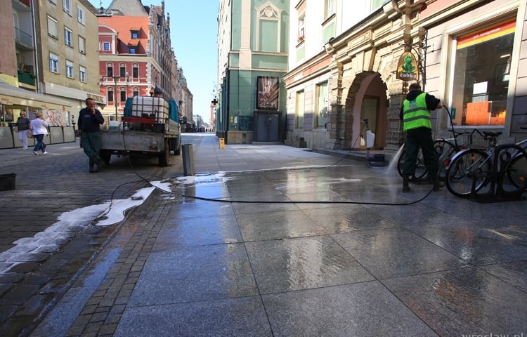 Letnie porządki na ulicach, chodnikach i ścieżkach