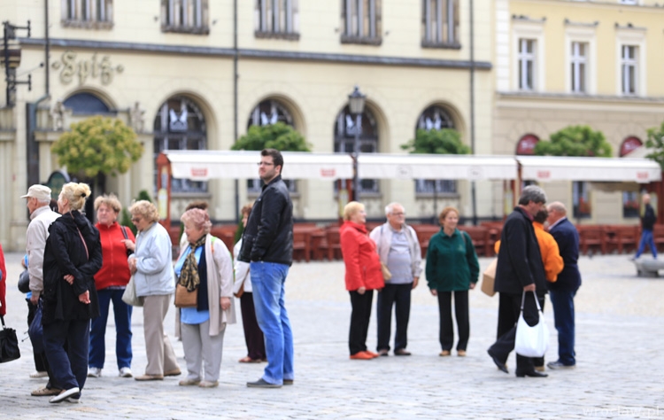 Mają ponad dwa metry wzrostu i na wszystkich patrzą z góry