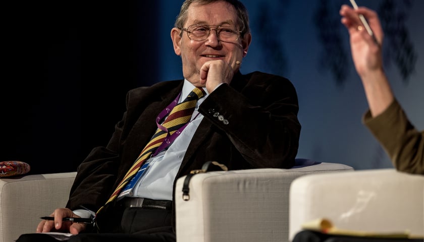 Polskie obywatelstwo dla prof. Daviesa