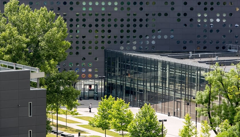 Liceum PWr: Ponad pięć osób na miejsce