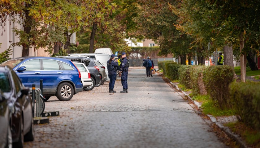 Za próbę wkroczenia na teren objęty ewakuacją dostaliśmy upomnienie. Należy się stosowac do poleceń policji