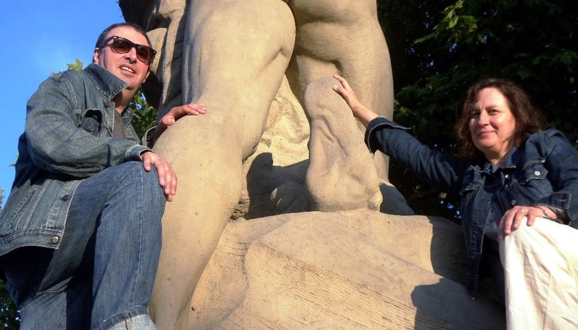 Mały teatr w wielkim świecie