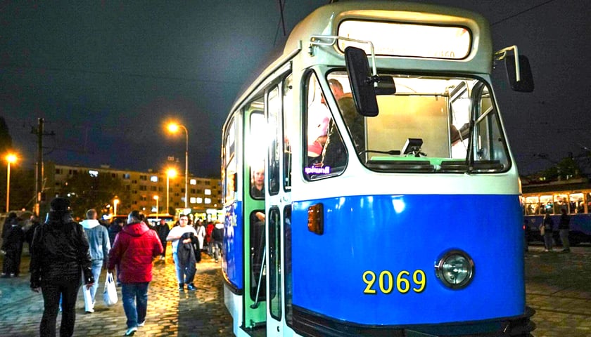Zabytkowy tramwaj w Zajezdni Popowice