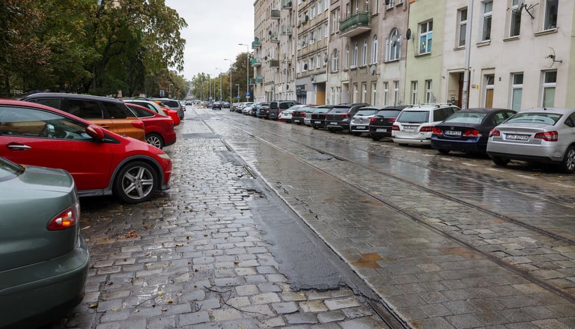 Na zdjęciu ul. Zielińskiego. Wrocławskie Inwestycje przygotują przetarg, który wyłoni projektanta przebudowy ulicy