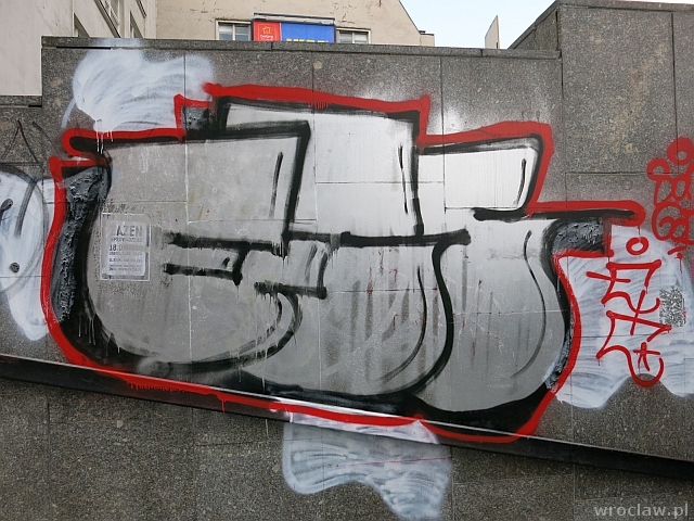 Policjanci zatrzymali grafficiarzy