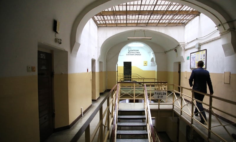 Więzienne gadu gadu przez skype