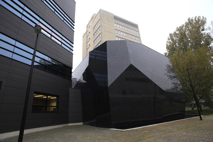 PWr: Idealna cisza w komorze akustycznej [ZDJĘCIA]