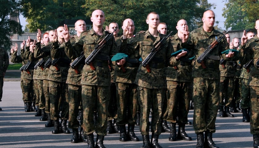 Wojskowi przysięgali ojczyźnie