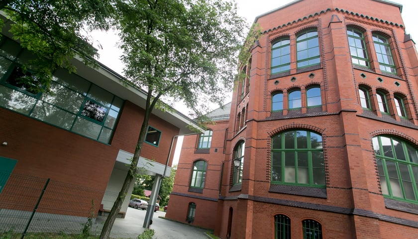 Troje nowych profesorów belwederskich