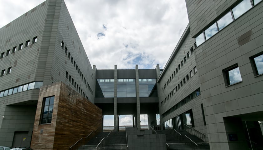 Biblioteka Uniwersytecka otwarta