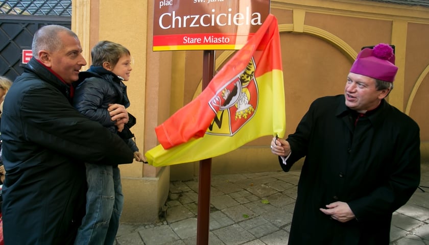 Św.  Jan Chrzciciel ma swój plac [ZDJĘCIA]