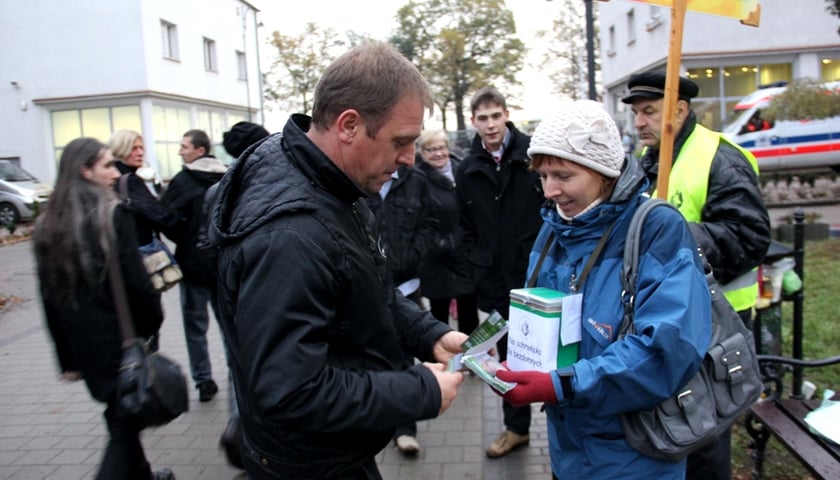 Kwesta na cmentarzach