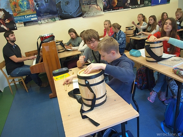 Tamborrada we Wrocławiu [ZDJĘCIA, WIDEO]