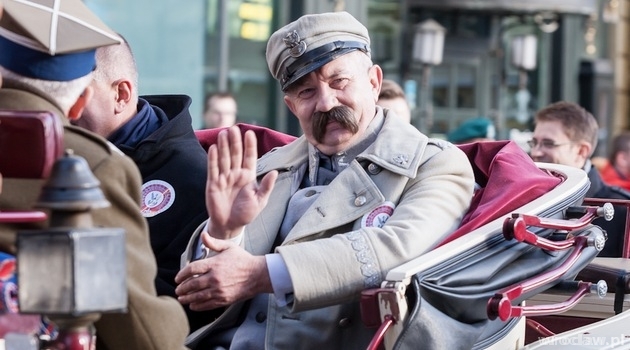 Najpierw podbije Rosję, a potem odbierze paradę