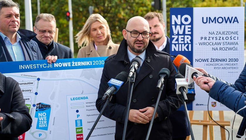 Witold Woźny, prezes MPK Wrocław.