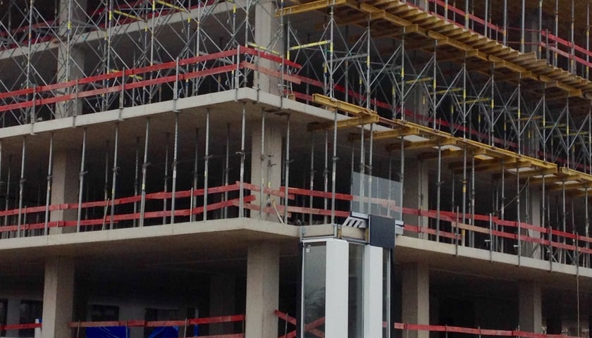 Mieszkania i biura na Nadodrzu prawie gotowe