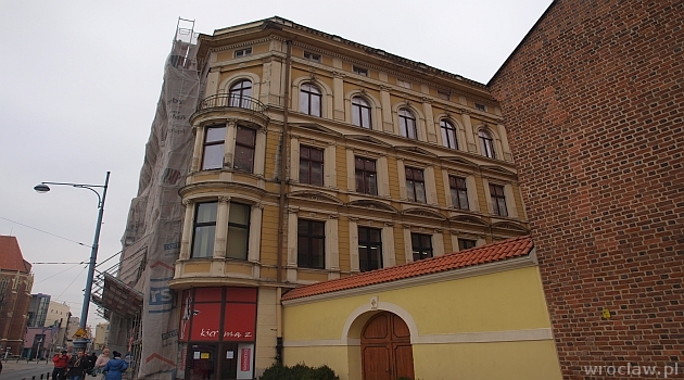 Odsłonięto fasadę kamienicy przy pl. Teatralnym