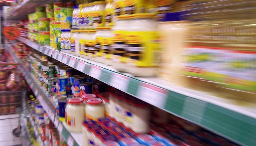 Zbiórka żywności w sklepach