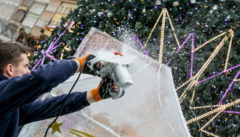 Prawdziwe cuda z lodu [ZDJĘCIA]