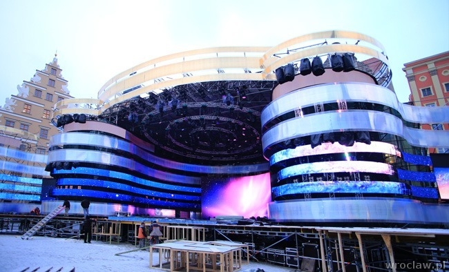 Sektor dla osób niespełnosprawnych przy scenie w Rynku