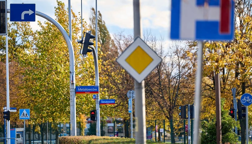 Awaria sieci wodociągowej przy ul. Metalowców we Wrocławiu, 26.10.2025