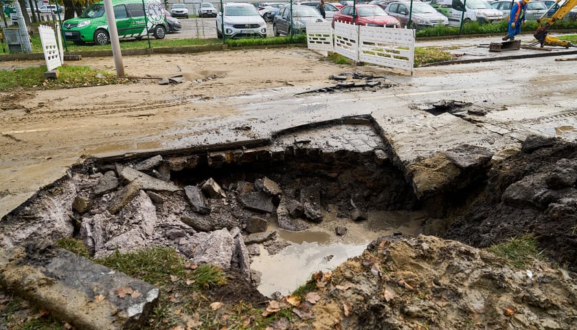 Awaria sieci wodociągowej przy ul. Metalowców we Wrocławiu, 26.10.2025