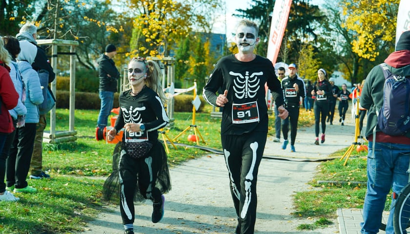 Halloweenowy bieg Radia Wrocław. Park Skowroni, 26.10.2025