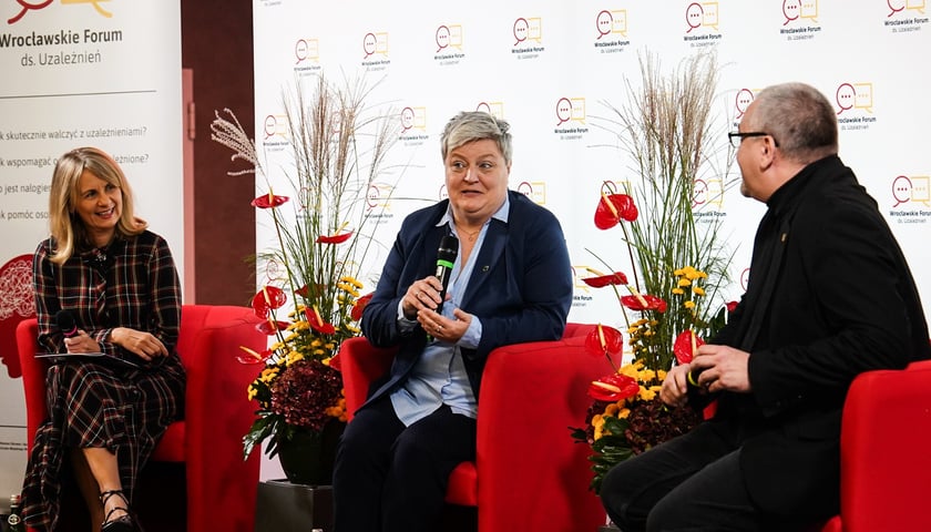 Uczestnicy ubiegłorocznej edycji Wrocławskiego Forum ds. Uzależnień