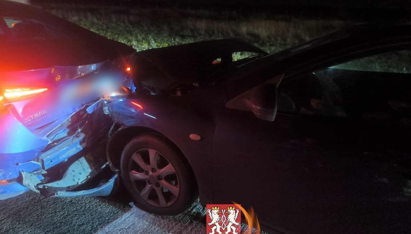 Korek na autostradzie A4 po zderzeniu dwóch samochodów [AKTUALIZACJA]