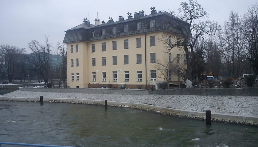 Wyspa Tamka we Wrocławiu na sprzedaż