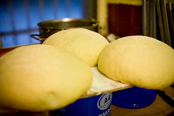 Tak powstają pączki [ZDJĘCIA]