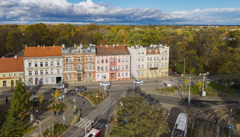 Leśnica: Średzka 2-4-8B