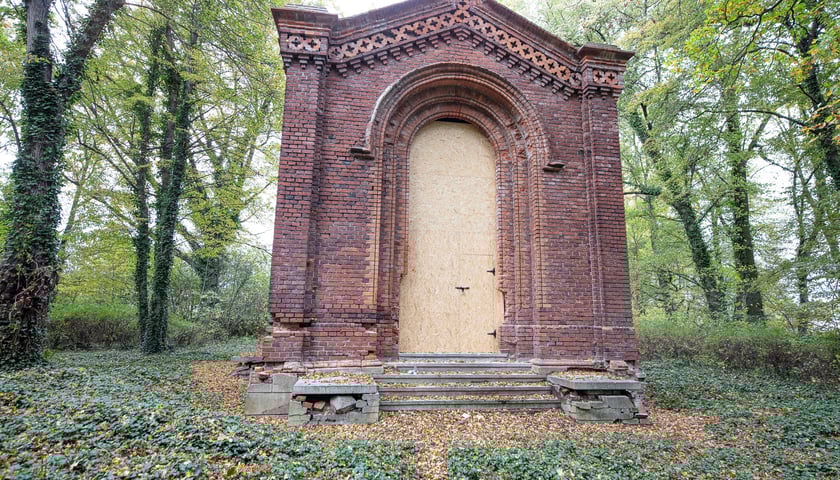 Grobowiec Lauterbach&oacute;w w Wilczynie