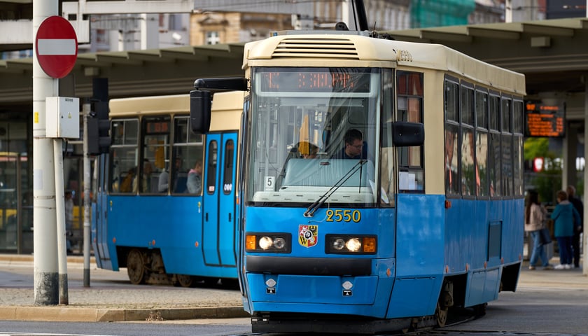 Tramwaj wrocławski na zdjęciu ilustracyjnym