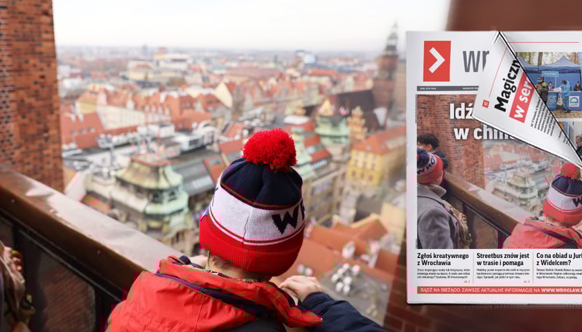 Dziecko i kobieta na wieży kościoła św. Marii Magdaleny - punkt widokowy - w czapkach z napisem WrocWalk