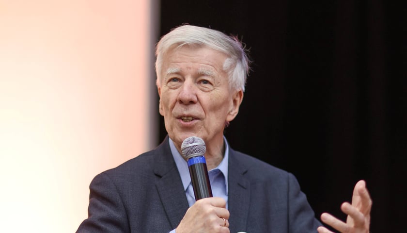 Prof. Jan Miodek,  językoznawca i znany popularyzator wiedzy o języku