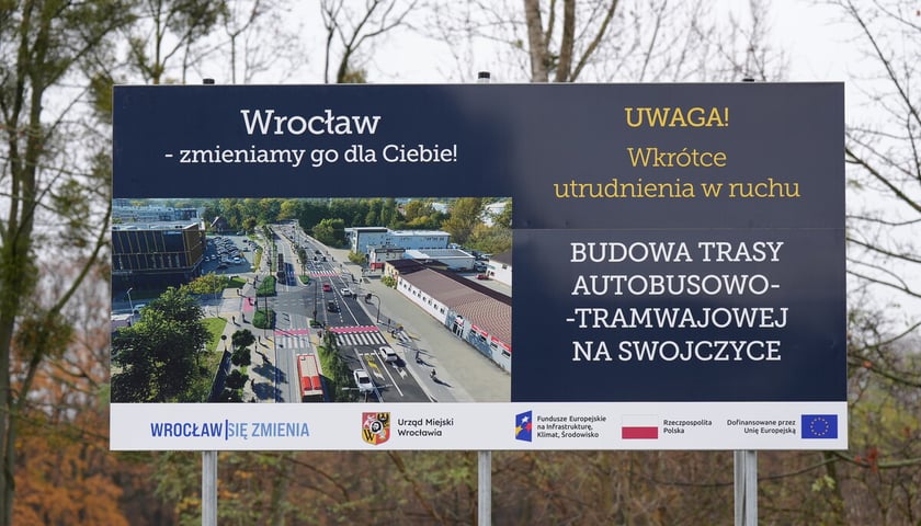 Budowa trasy autobusowo-tramwajowej na Swojczyce. Utrudnienia w ruchu. Wrocław, 15.11.2025