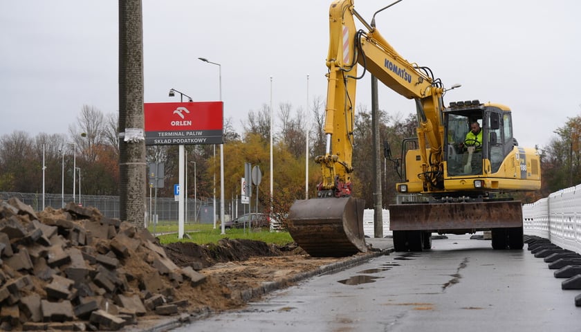 Budowa trasy autobusowo-tramwajowej na Swojczyce. Utrudnienia w ruchu. Wrocław, 15.11.2025