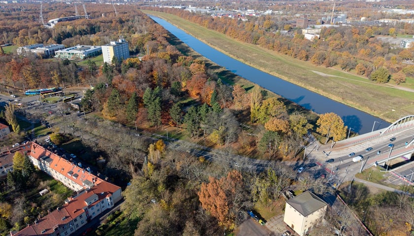 Widok na przyszłą trasę autobusowo-tramwajową na Swojczyce