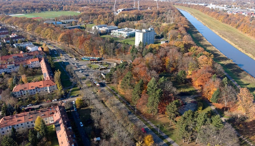 Widok na przyszłą trasę autobusowo-tramwajową na Swojczyce